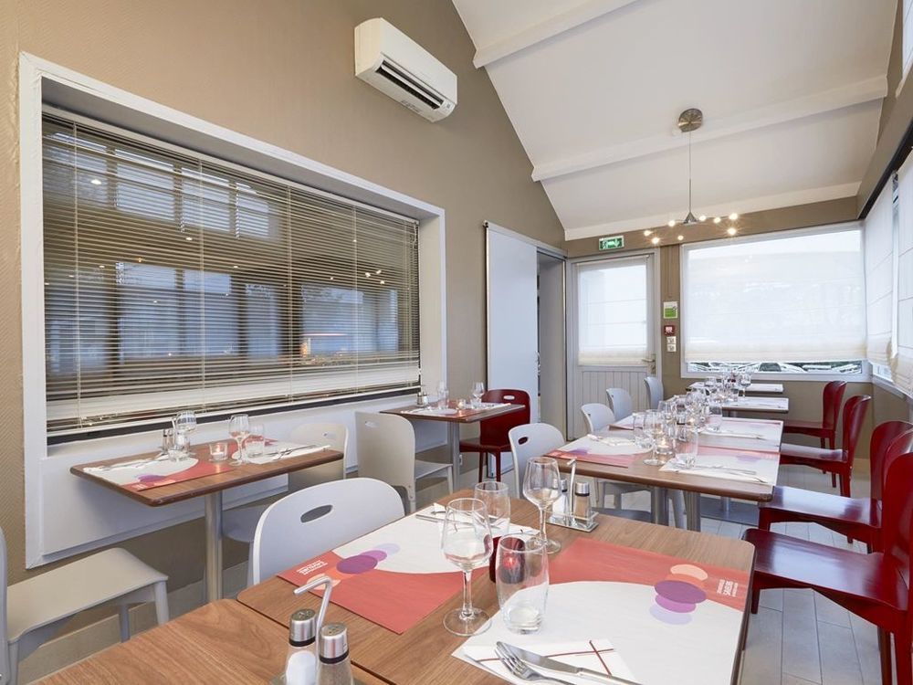 Hotel Campanile Montesson - Le Vesinet Restaurace fotografie